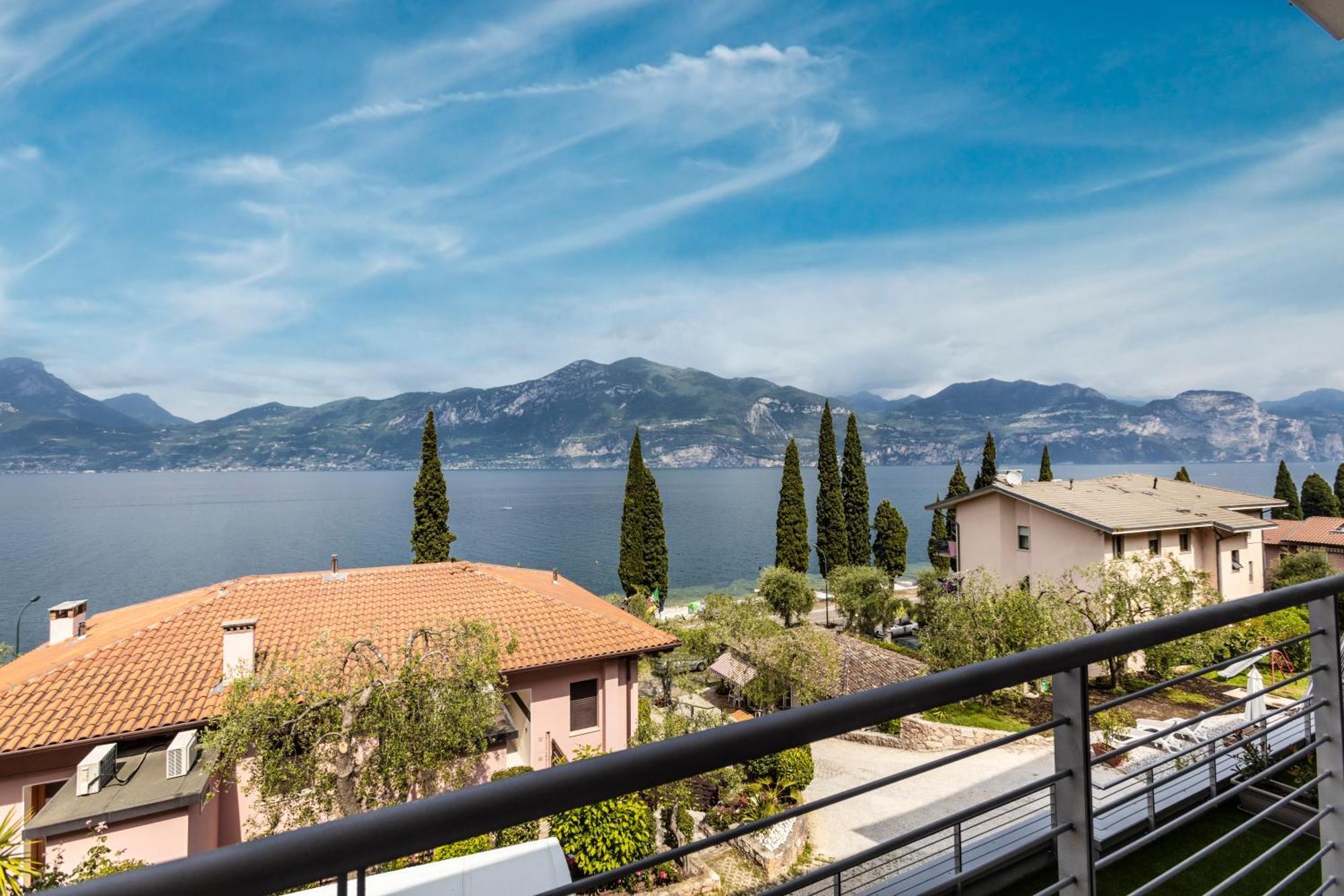 Residence Solei Classic & Plus Brenzone sul Garda Εξωτερικό φωτογραφία