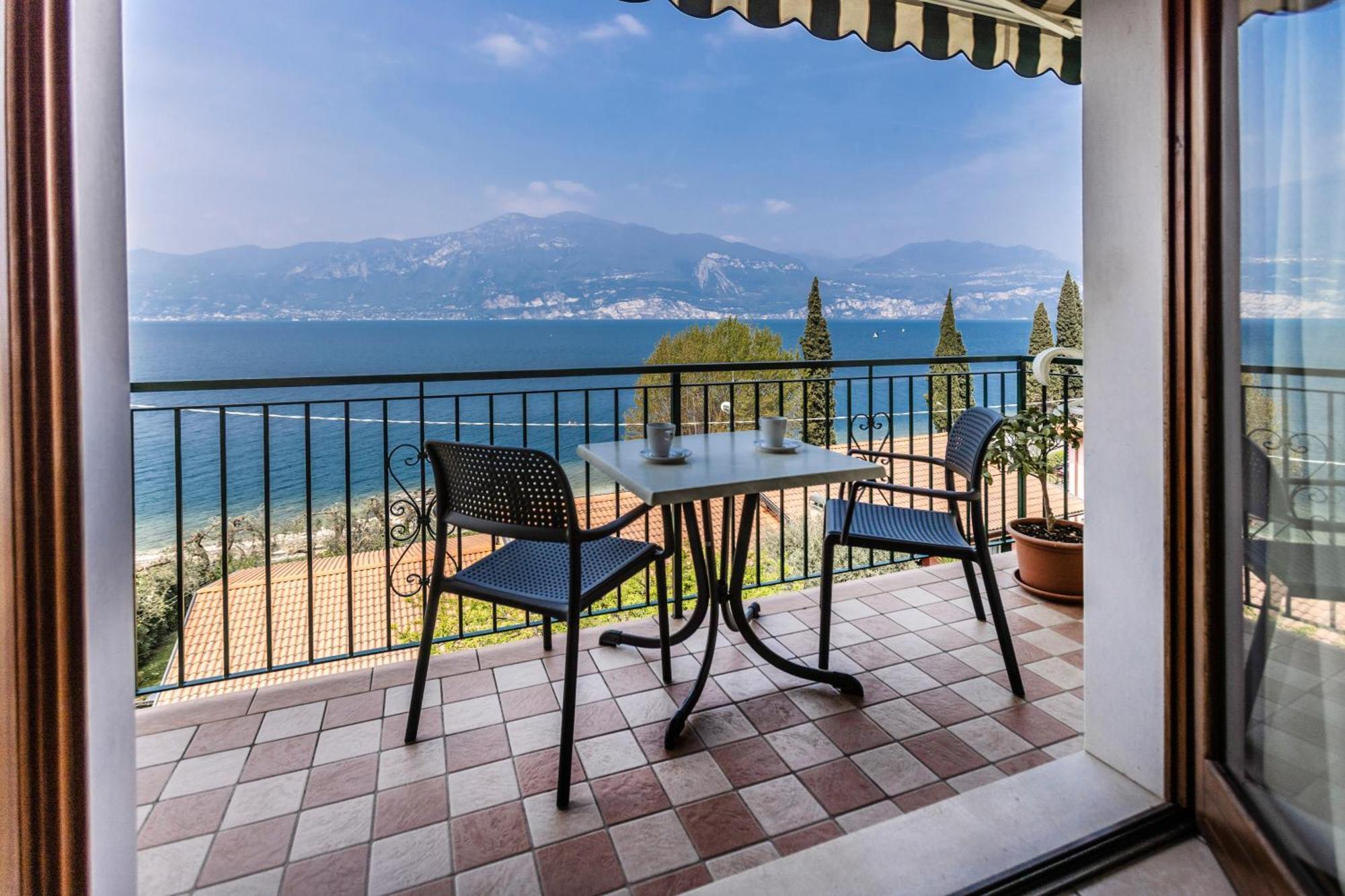 Residence Solei Classic & Plus Brenzone sul Garda Εξωτερικό φωτογραφία